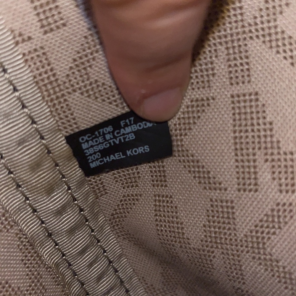 Michael Kors leather bag - Picture 10 of 10